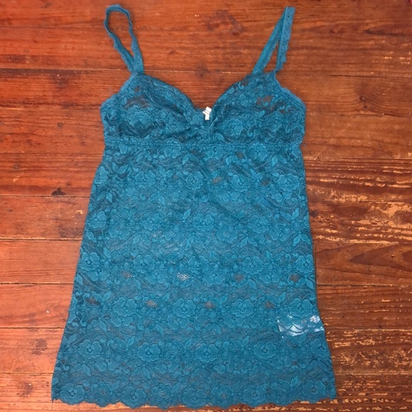 ASO Elena Gilbert Pins & Needles Tank TVD - Picture 2 of 5